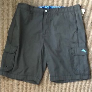 Tommy Bahama Olive Shorts Size 40